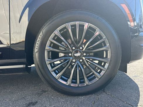 Certified 2025 Cadillac Escalade Sport Platinum w/ LPO, Floor Liner Package image 12