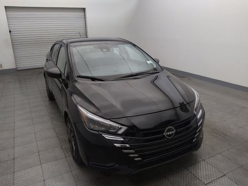 Used 2025 Nissan Versa S FWD image 14
