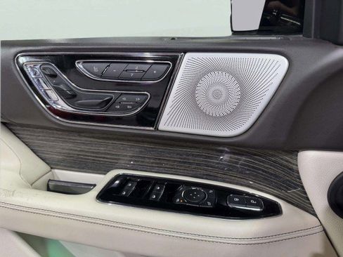 Used 2020 Lincoln Navigator L Black Label w/ Cargo Convenience Package image 22