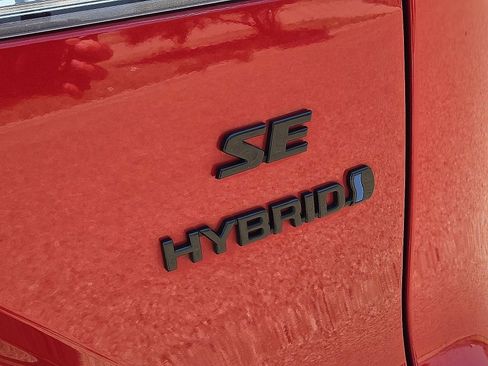 Used 2024 Toyota Corolla Cross AWD Hybrid image 13