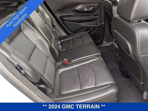 Certified 2024 GMC Terrain SLT image 36