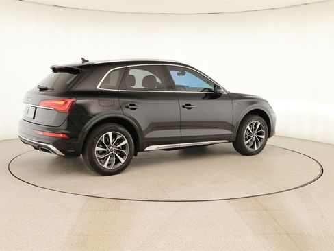 Certified 2023 Audi Q5 2.0T Premium w/ Convenience Package image 7