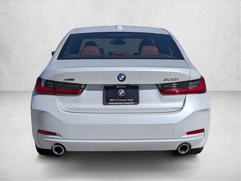 Used 2026 BMW 330i xDrive Sedan w/ Premium Package image 7