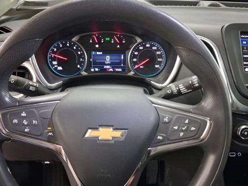 Used 2021 Chevrolet Equinox LT FWD image 15