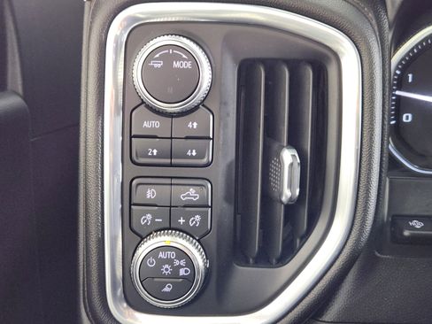 Used 2020 GMC Sierra 2500 AT4 w/ AT4 Premium Package image 27