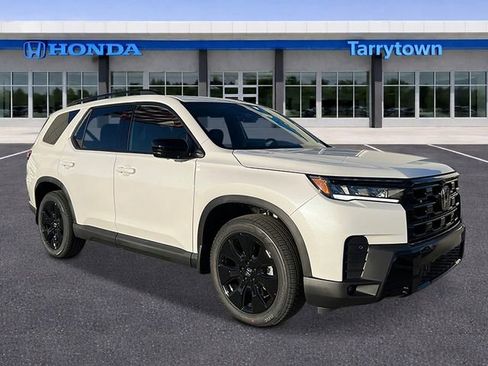 New 2026 Honda Pilot Black Edition image 7