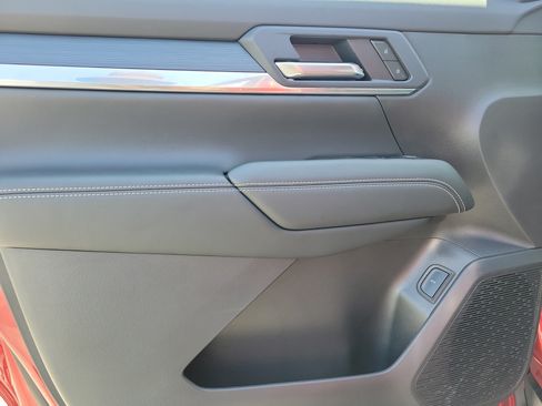 Used 2026 GMC Terrain Elevation w/ Elevation Premium Package FWD image 11