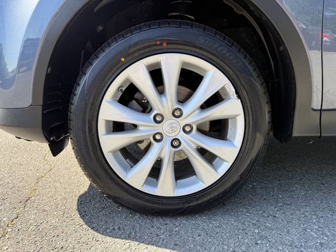 Used 2014 Toyota RAV4 Limited w/ Technology Package image 24