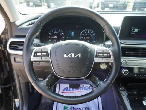 Used 2022 Kia Telluride S AWD/4WD image 28