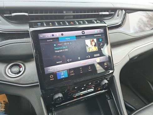 Used 2022 Jeep Grand Cherokee Limited 4xe w/ Luxury Tech Group II image 22