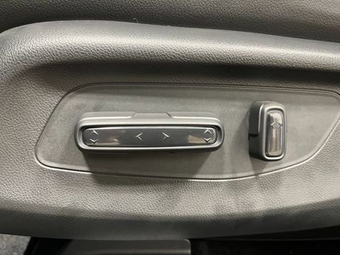 New 2026 Honda HR-V EX-L image 12