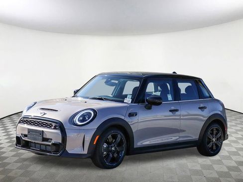 Used 2023 MINI Cooper S FWD image 4