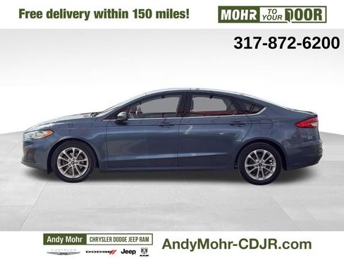 Used 2019 Ford Fusion SE image 4