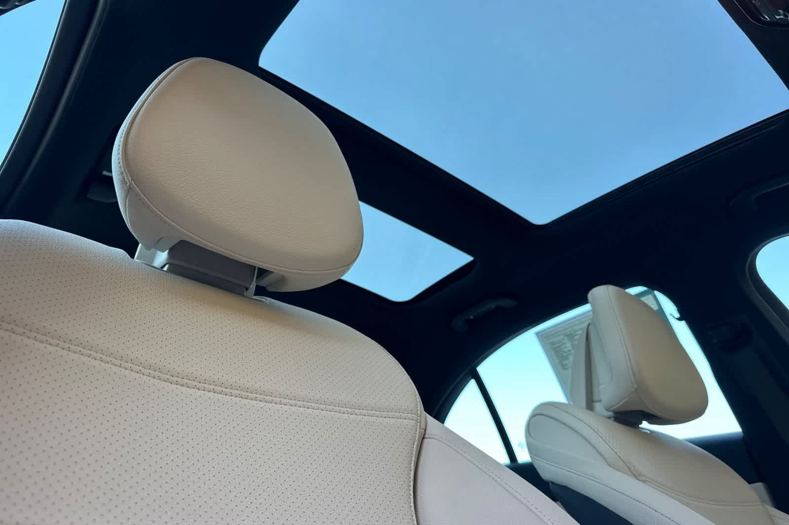 Certified 2026 Mercedes-Benz C 300 4MATIC Sedan image 15