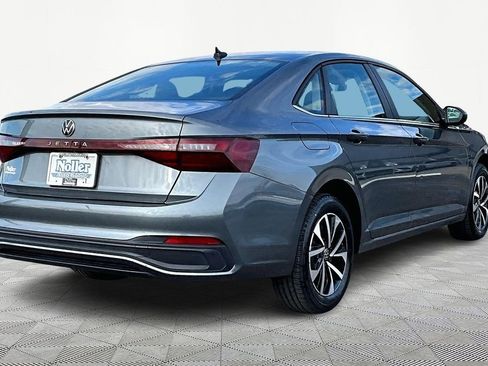 Used 2025 Volkswagen Jetta S image 2