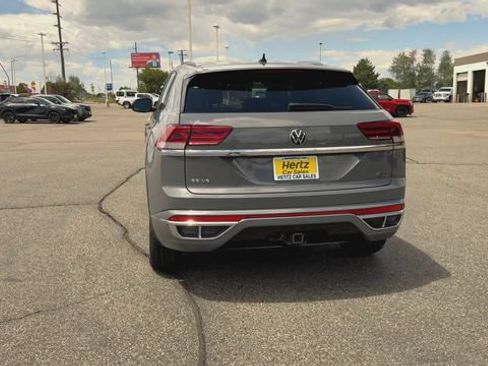 Used 2021 Volkswagen Atlas Cross Sport SE AWD/4WD image 7