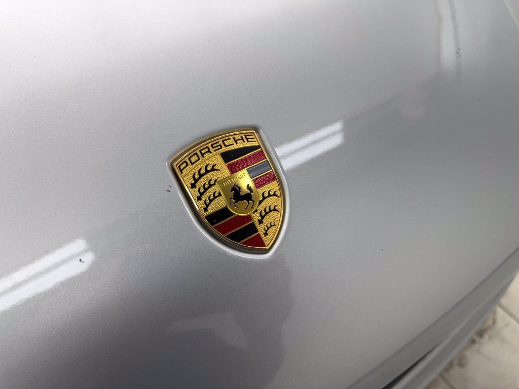 Used 2021 Porsche Macan Turbo AWD/4WD image 25