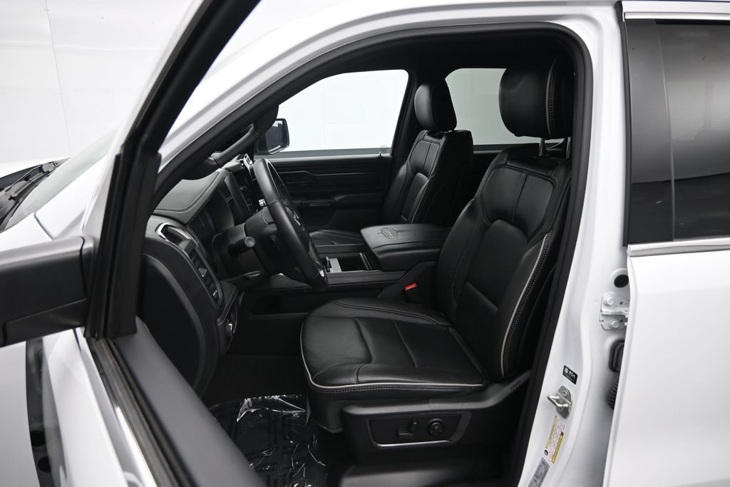 Used 2024 RAM 1500 Limited AWD/4WD image 21