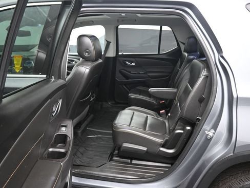 Used 2020 Chevrolet Traverse LT w/ LT Premium Package AWD/4WD image 36