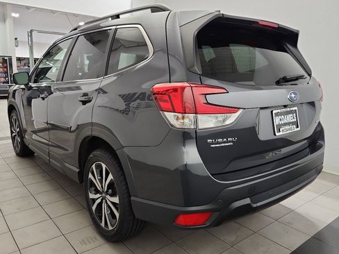 Used 2020 Subaru Forester Limited w/ Popular Package #3 image 5