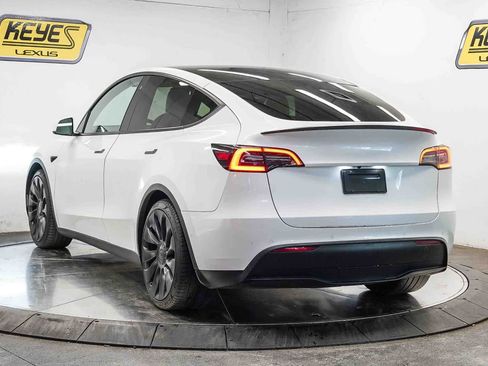 Used 2020 Tesla Model Y Performance AWD/4WD image 2