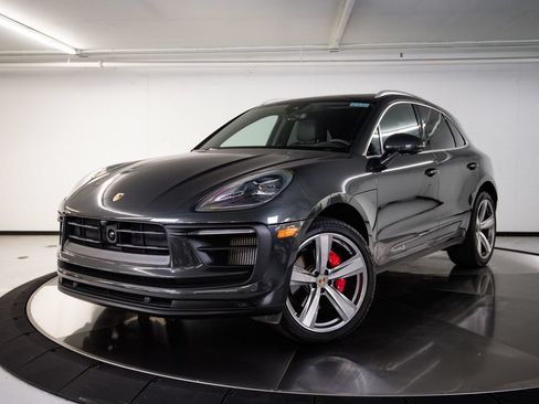 Certified 2026 Porsche Macan S AWD/4WD image 1