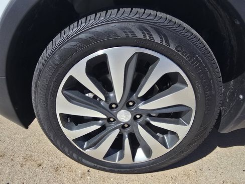 Used 2022 Buick Encore Preferred w/ Safety Package AWD/4WD image 10