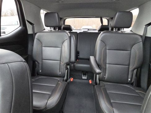 Used 2021 Chevrolet Traverse RS image 25