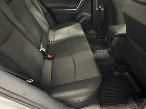 Used 2025 Toyota RAV4 XLE AWD/4WD image 53
