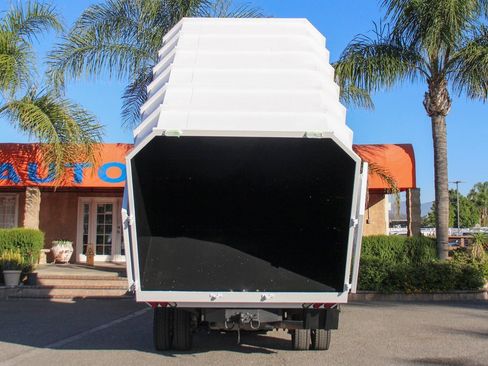 Used 2020 RAM 5500 Tradesman w/ Chrome Appearance Group image 14