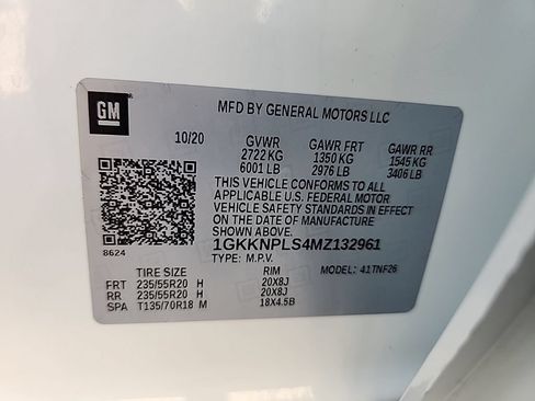 Used 2021 GMC Acadia Denali w/ Denali Technology Package FWD image 9