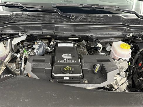 Used 2024 RAM 2500 Laramie w/ Safety Group image 37