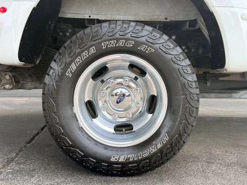Used 2020 Ford F350 Lariat w/ Lariat Ultimate Package AWD/4WD image 13