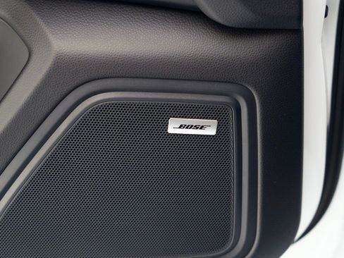 Certified 2026 Porsche Macan AWD/4WD image 23