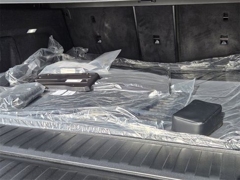 New 2026 BMW X5 M60i image 34