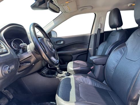 Used 2021 Jeep Compass Limited FWD image 10