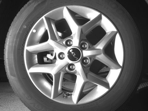 Used 2025 Kia Soul LX w/ LX Technology Package FWD image 22
