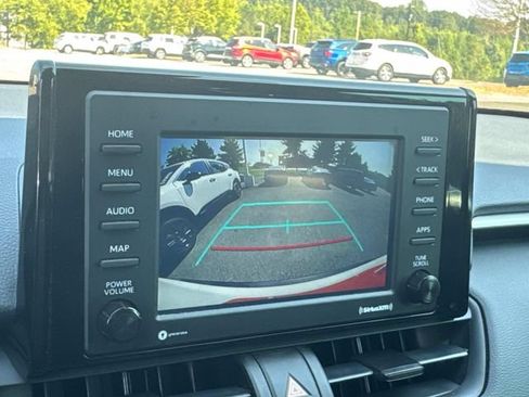 Used 2021 Toyota RAV4 XLE FWD image 33