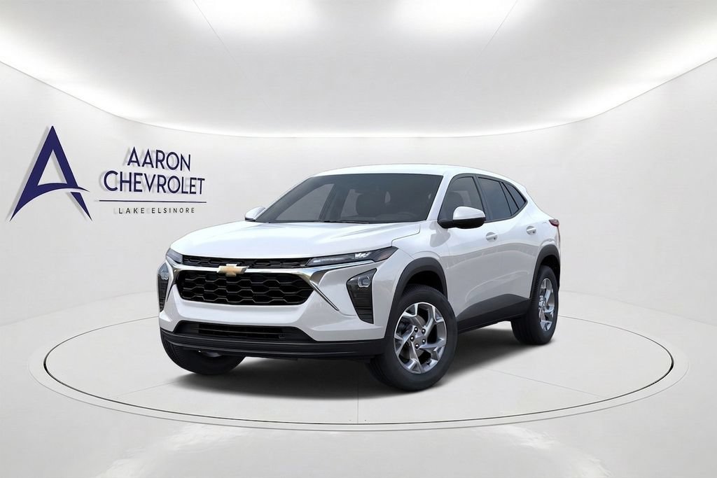 New 2026 Chevrolet Trax LS w/ LS Convenience Package FWD image 2