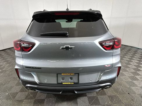 Used 2025 Chevrolet TrailBlazer RS w/ Convenience Package FWD image 4