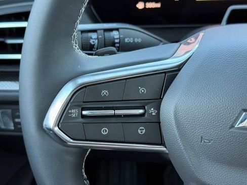 New 2026 Chevrolet Traverse High Country w/ LPO, Floor Liner Package FWD image 25