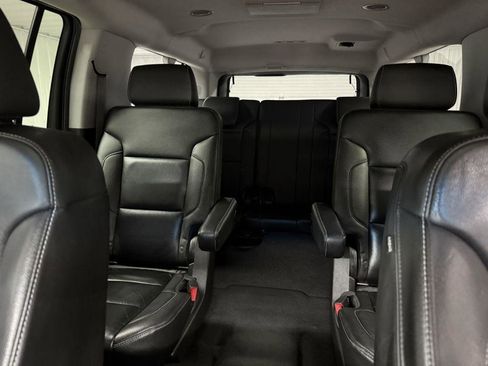 Used 2019 Chevrolet Suburban LT AWD/4WD image 16