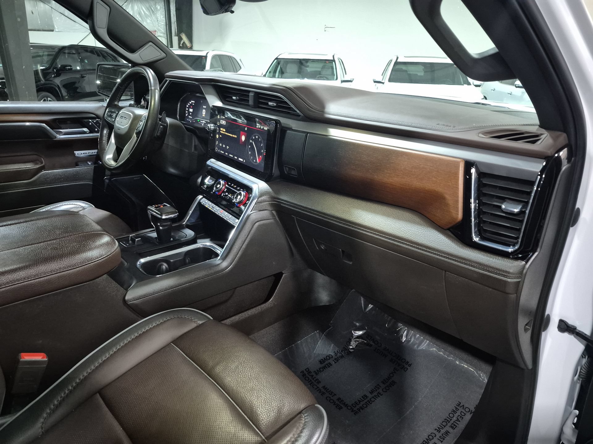 Used 2024 GMC Sierra 1500 Denali w/ Denali Reserve Package AWD/4WD image 31