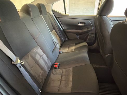 Used 2025 Nissan Sentra SR FWD image 29
