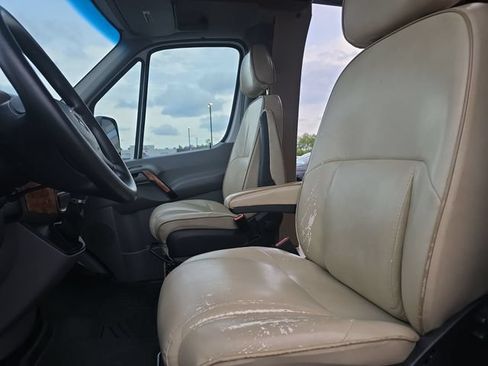 Used 2016 Mercedes-Benz Sprinter 3500 image 14