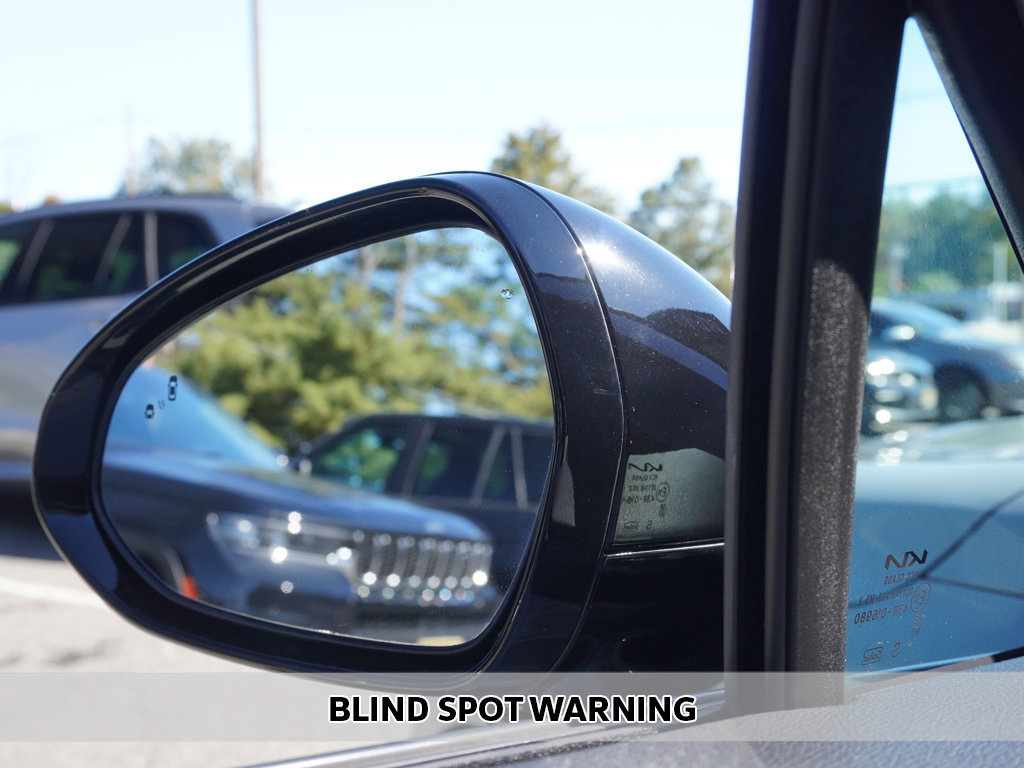 Used 2023 Kia K5 GT-Line AWD/4WD image 7