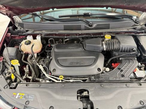 Used 2022 Chrysler Pacifica Limited image 30