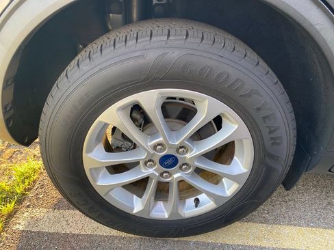 Used 2020 Ford Escape SE AWD/4WD image 6