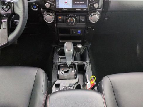 Used 2022 Toyota 4Runner TRD Off-Road Premium image 18