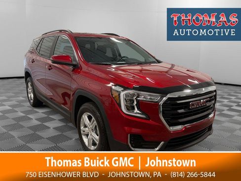 Used 2024 GMC Terrain SLE w/ Driver Convenience Package image 1